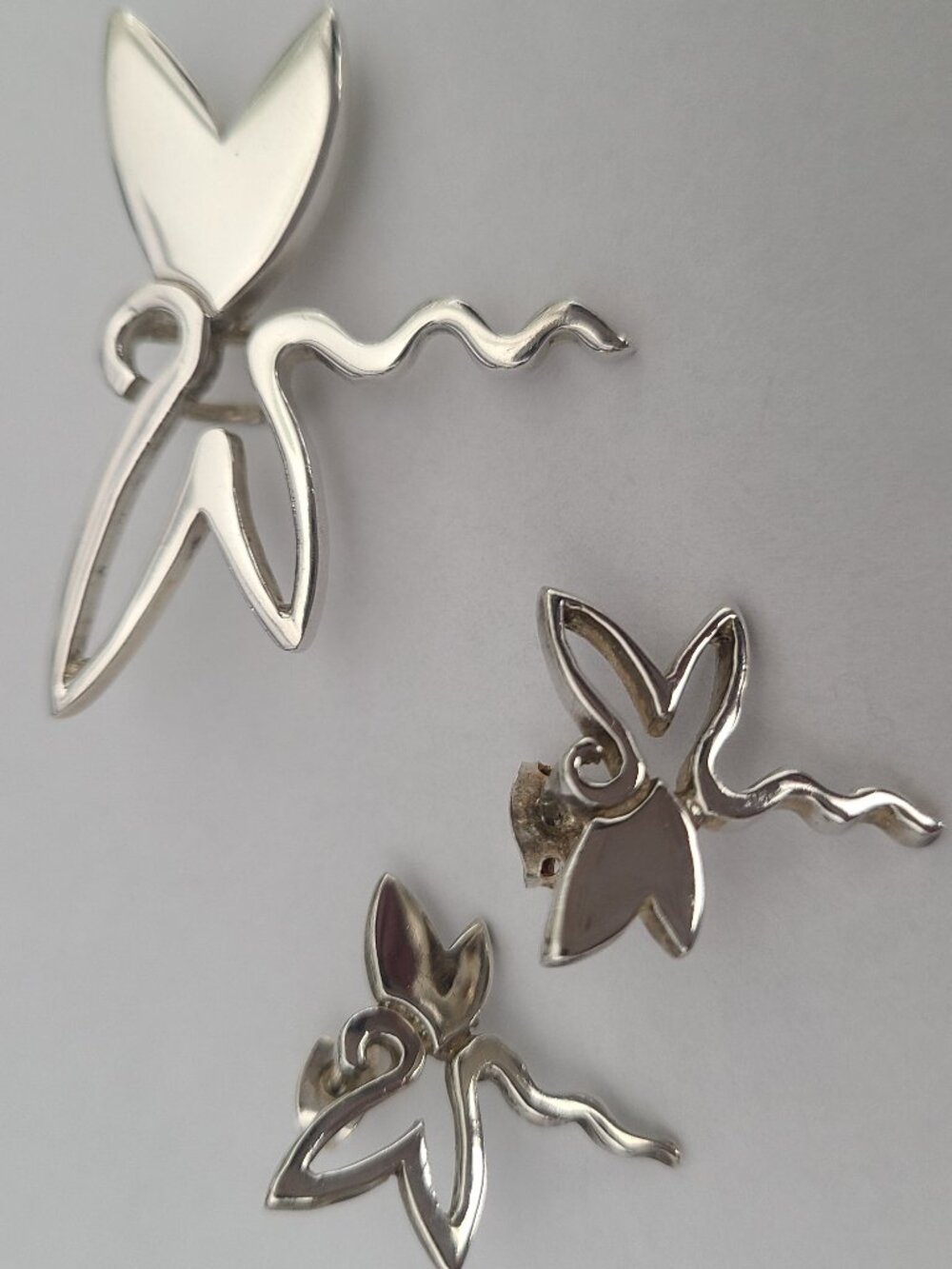 Don925 Sterling Silver Dragonfly Charm and Earrings